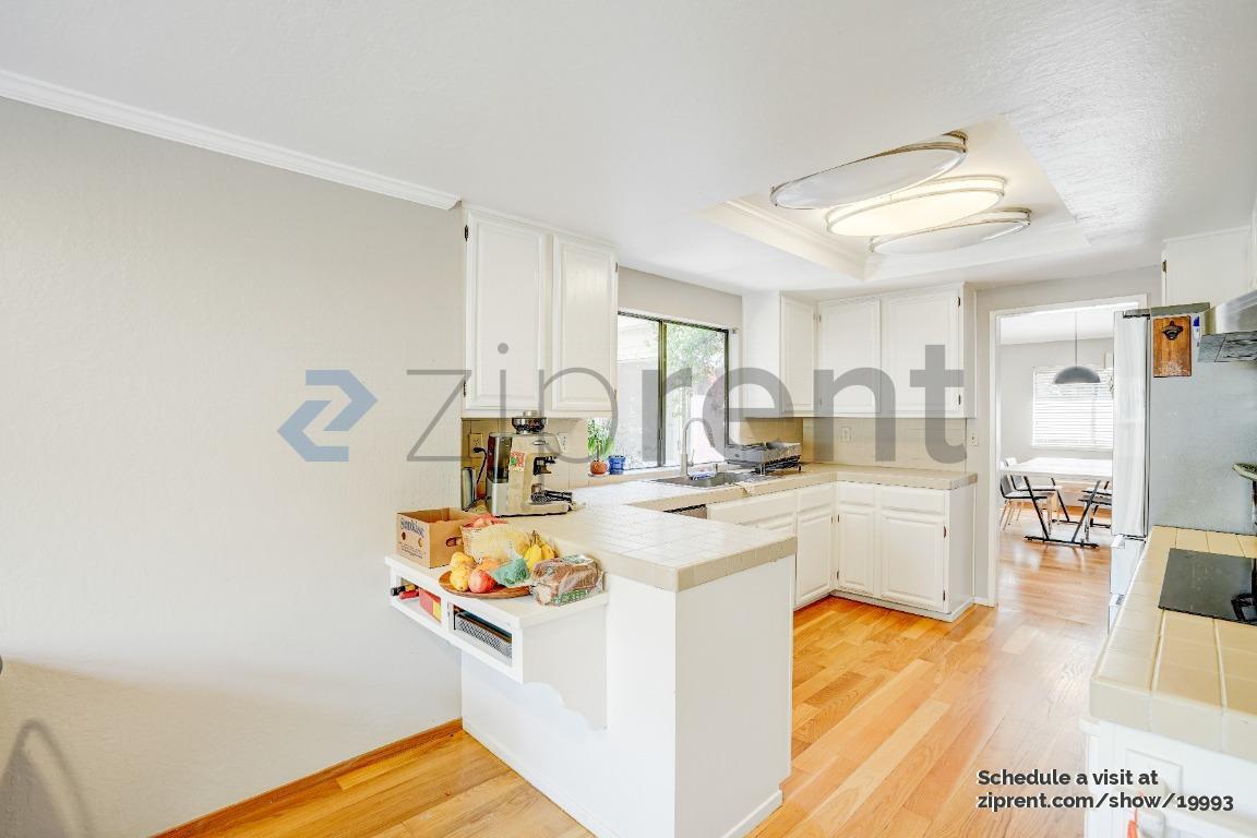 Building Photo - 1444 Cortez Ct