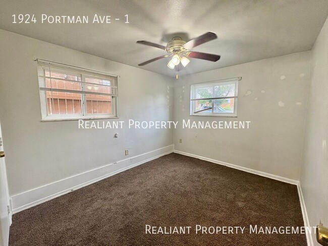Primary Photo - 1924 Portman Ave