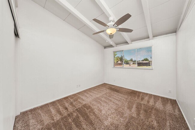 Building Photo - Charming 3 Bedroom 1 Bath Family Home
