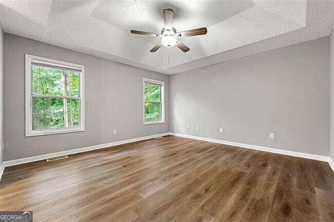 Building Photo - 1250 Mountain Springs Dr