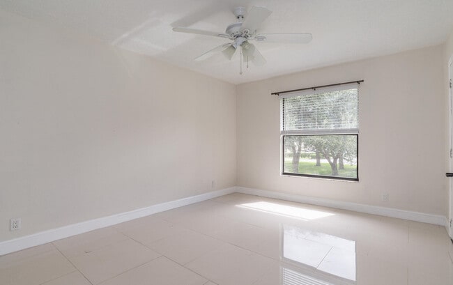 Building Photo - 3129 Millwood Terrace