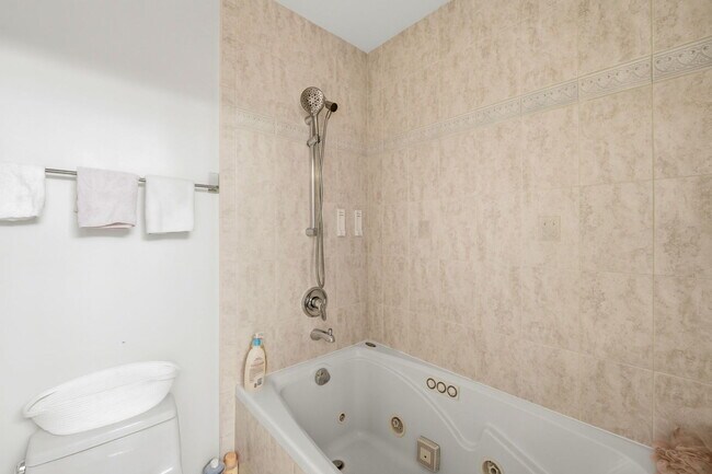 Building Photo - 2181 2nd St