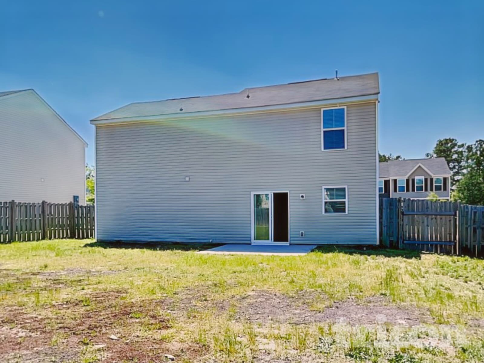 Building Photo - 663 Sequoia Dr