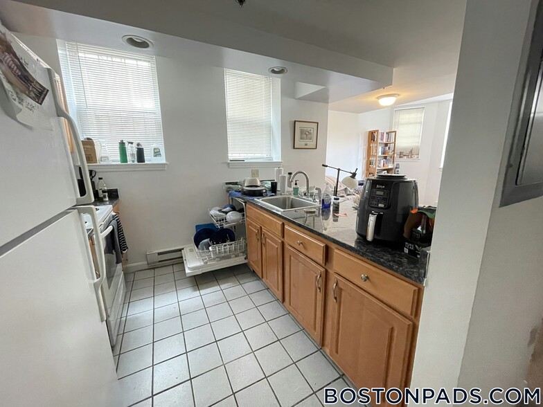 Primary Photo - 117 Park Dr