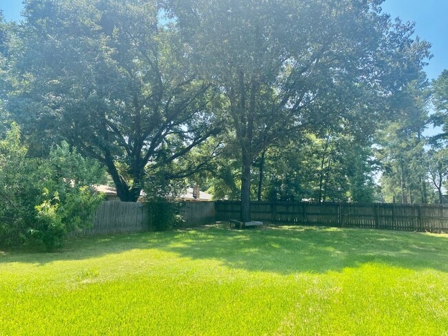 Building Photo - Haughton LA Dogwood Park Subdvn Home for Lease | $1,600/mo | 3 br 2 ba