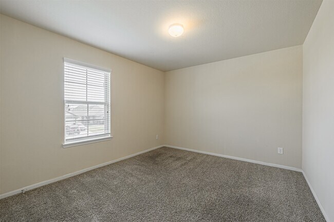 Building Photo - 3126 McDonough Way