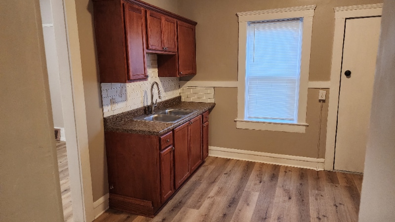 Building Photo - 2120 Fern Ct