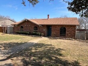 Building Photo - 6500 Kiowa Ct