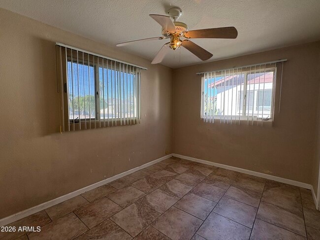 Building Photo - 12819 N 111th Dr