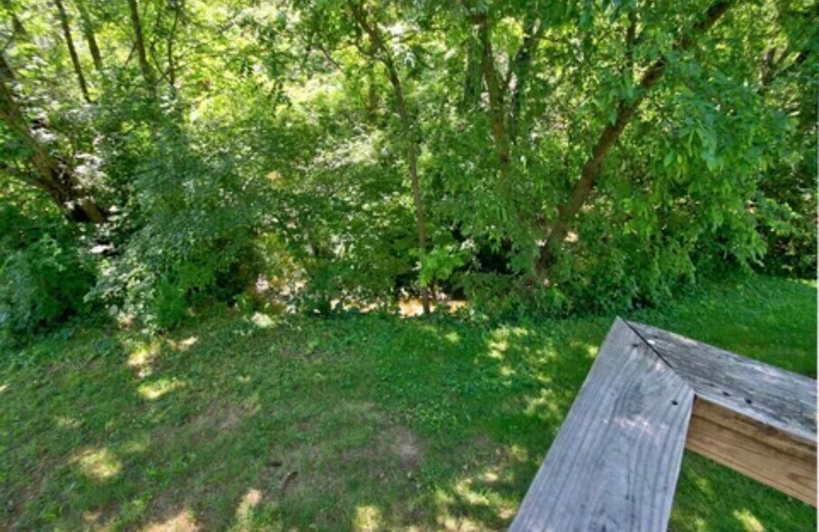 View of backyard from deck - 8653 Refugee Rd