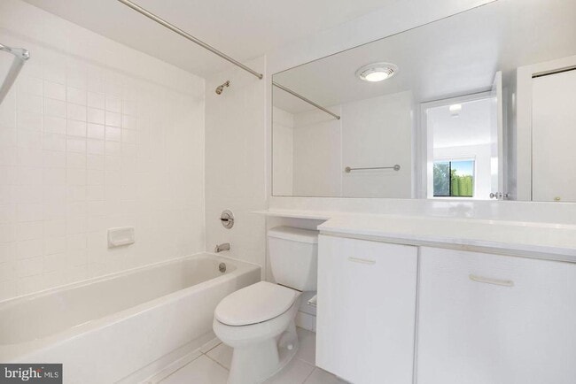 Building Photo - 2111 Wisconsin Ave NW