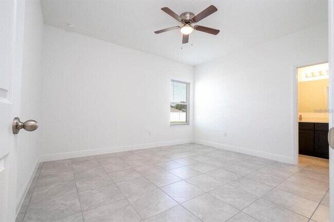 Building Photo - 16919 SW 37th Terrace Rd