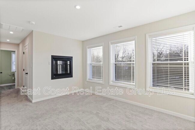 Building Photo - 530 N 3rd St