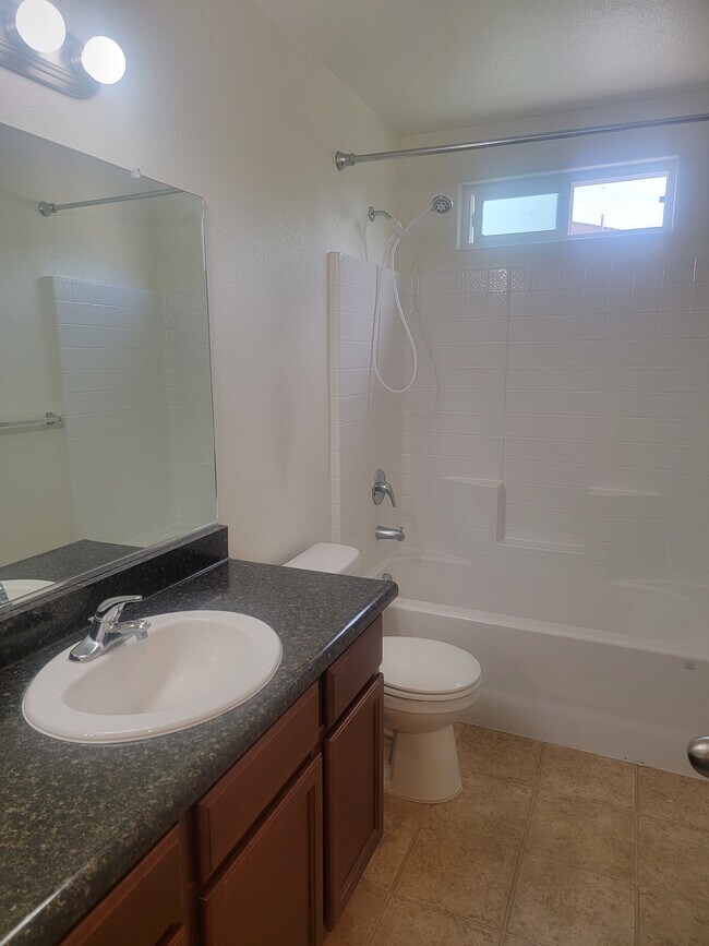 Building Photo - 6825 Meadowlark Ave