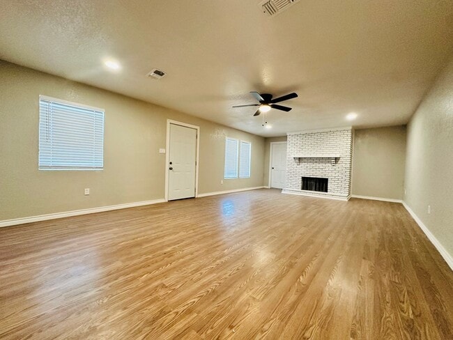 Building Photo - 1408 Stadium Ave