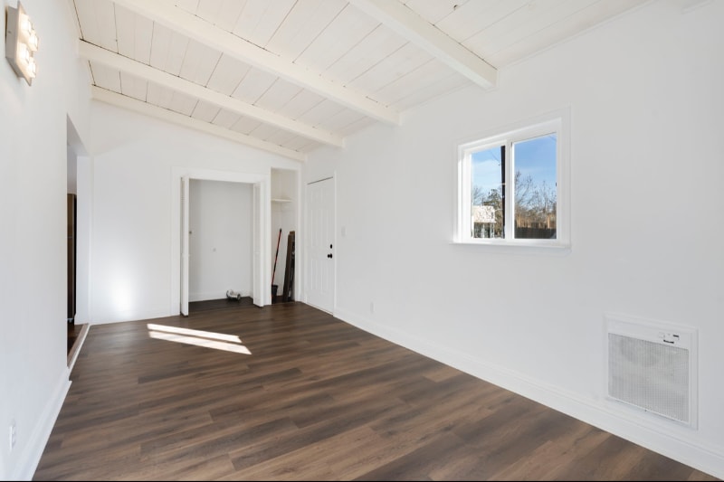 Building Photo - 1120 El Monte Ave