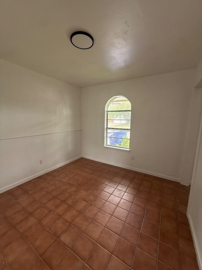 Building Photo - 4617 Cobblestone Ln