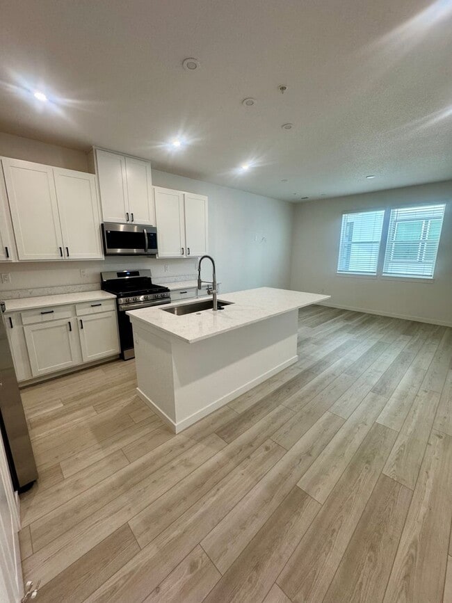 Building Photo - NEW construction 3 bedroom luxury townhome