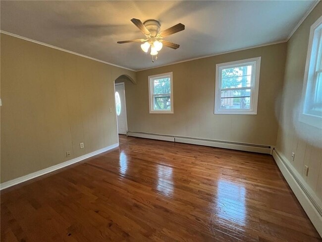 Building Photo - 1287 1/2 S Broadway