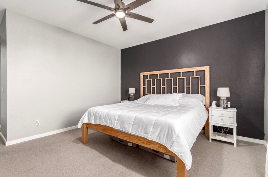 Building Photo - 12554 W Candelaria Dr