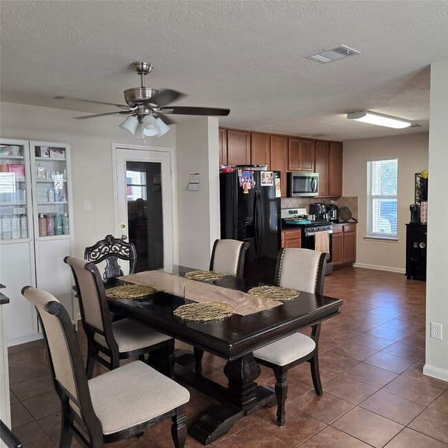 Building Photo - 12006 Audubon Hill Ct