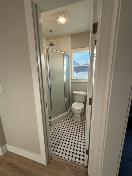 Bathroom - 1169 Leff St