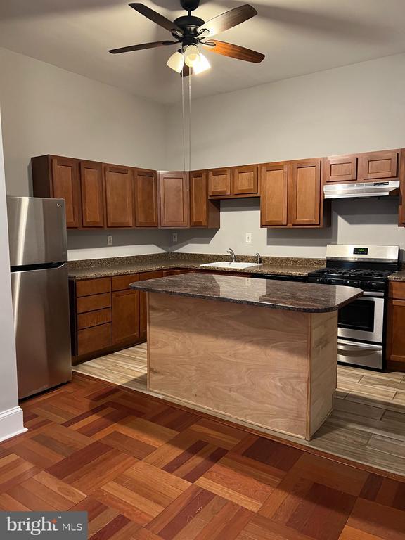 Building Photo - 2319 Eutaw Pl