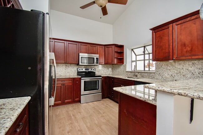 Building Photo - 7794 Villa Nova Dr