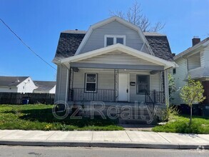 Building Photo - 3940 Vermaas Ave