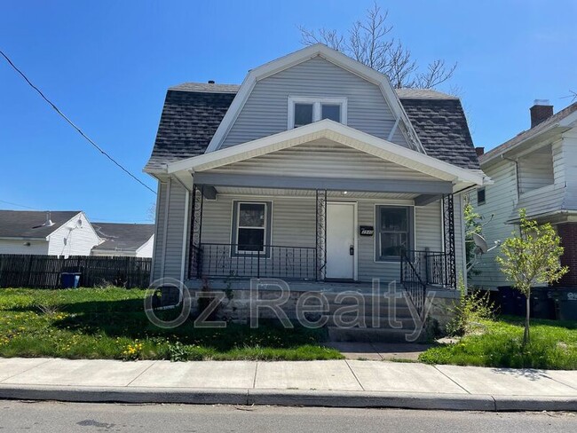 Primary Photo - 3940 Vermaas Ave