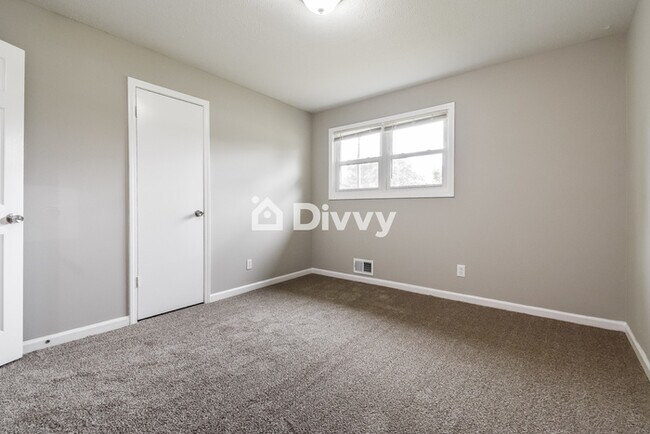 Building Photo - 7248 Banks Mill Rd