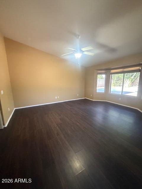 Building Photo - 364 W Thompson Pl