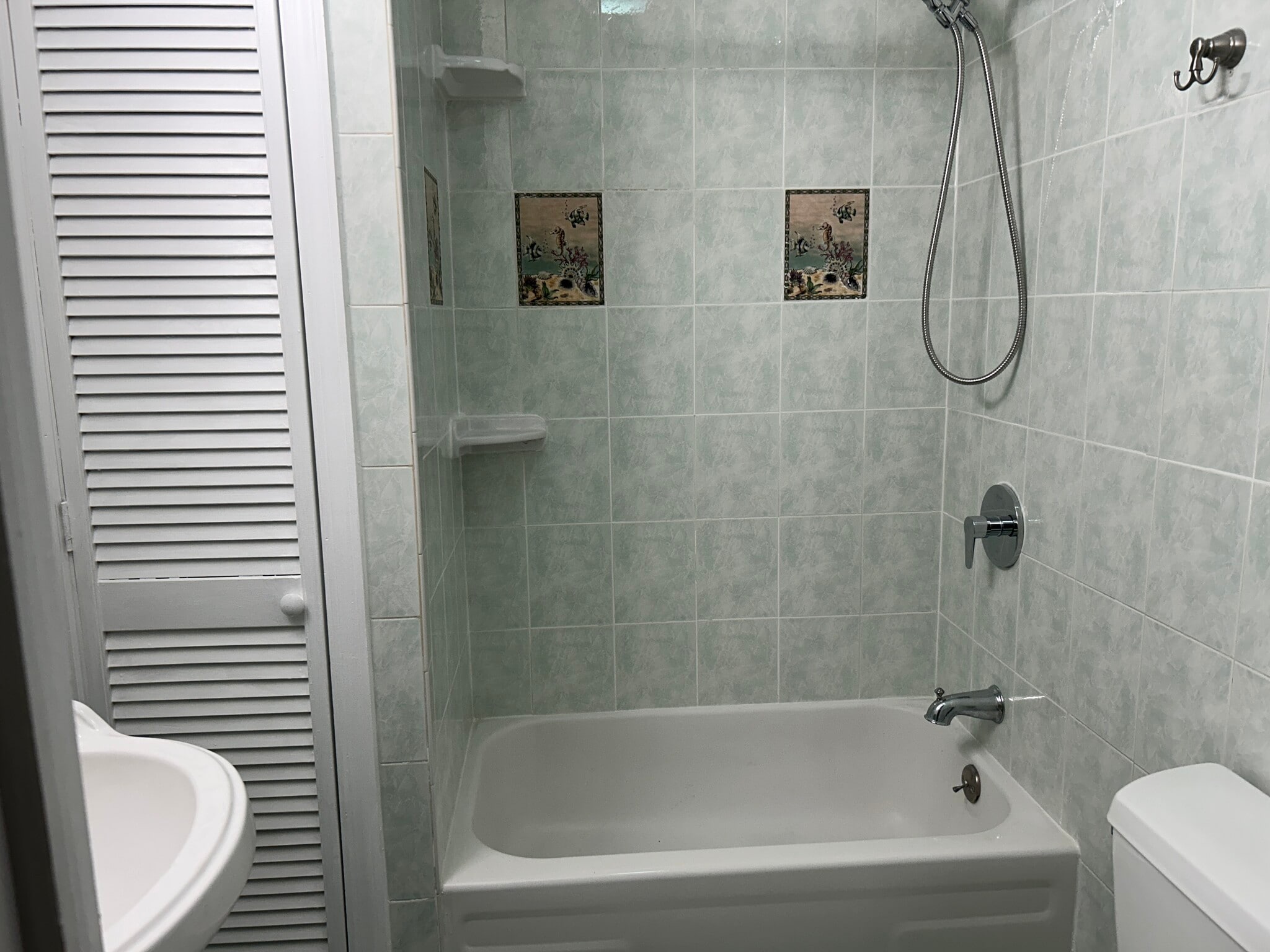 Building Photo - 536 44th St