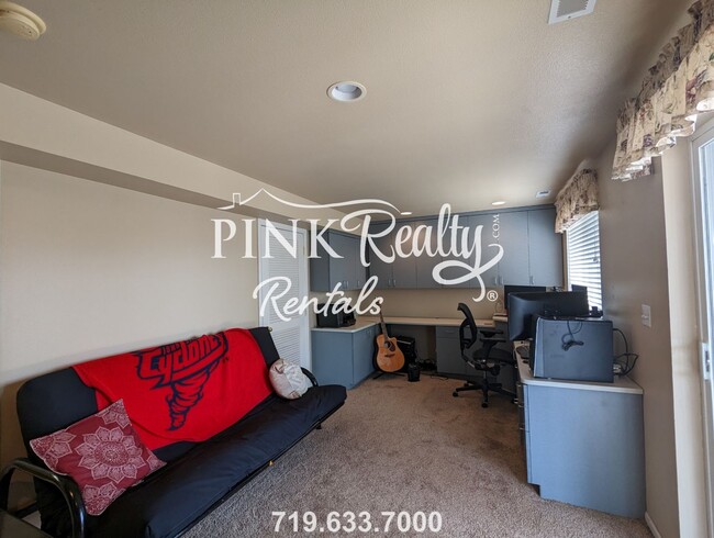 Building Photo - 7845 Silver Maple Ln