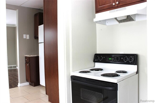 Building Photo - 510 E Hudson Ave