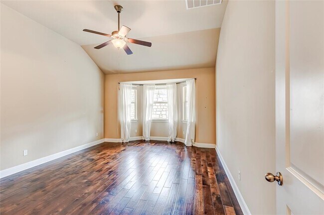 Building Photo - 4103 Front Range Ln