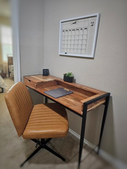 Building Photo - 9618 Silver Mist Way