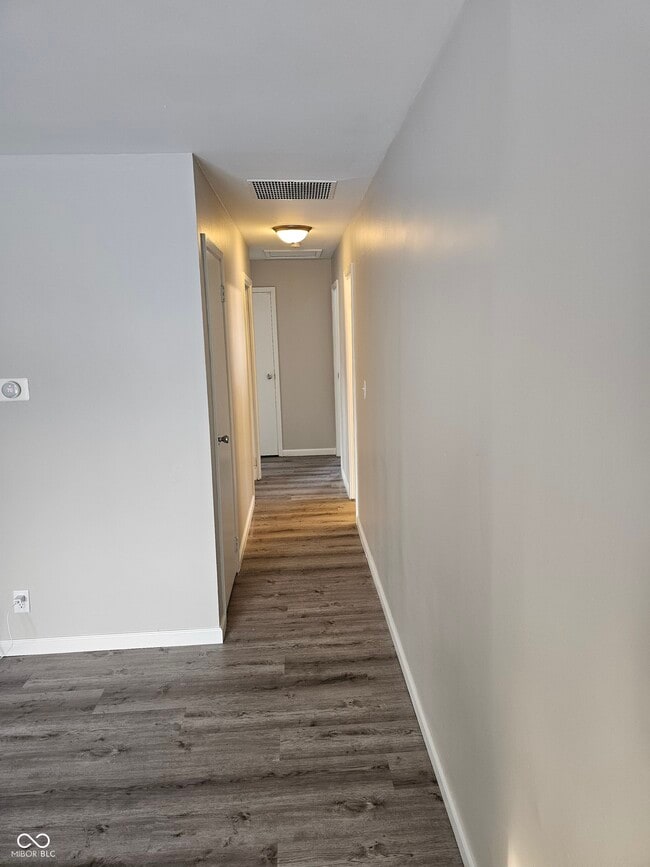 Building Photo - 3719 Celtic Dr