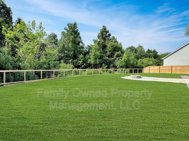 Building Photo - 206 Wathen Dr
