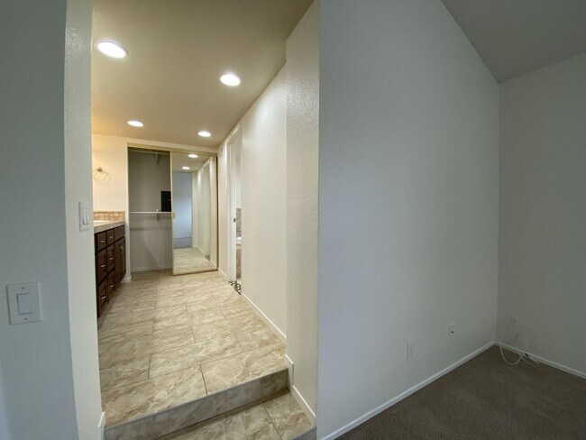Building Photo - Spacious Home in La Costa with Nice View!!