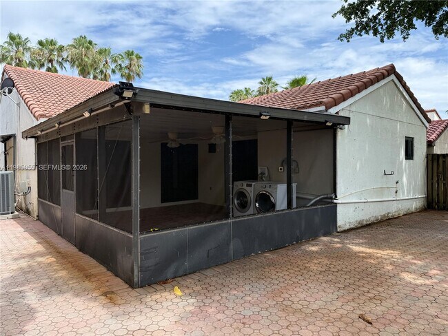 Building Photo - 17321 NW 63rd Ave
