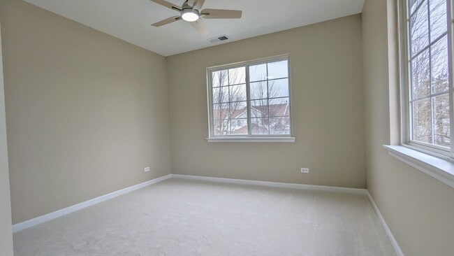 Building Photo - 265 Sierra Pass Dr