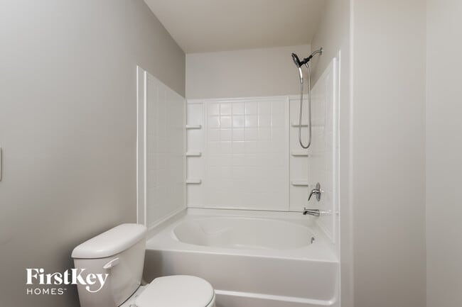 Building Photo - 179 Bedrock Ct