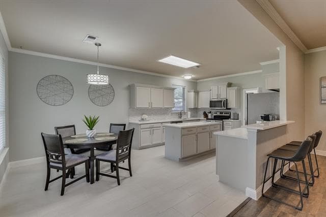 Building Photo - 1414 Park Palisades Dr