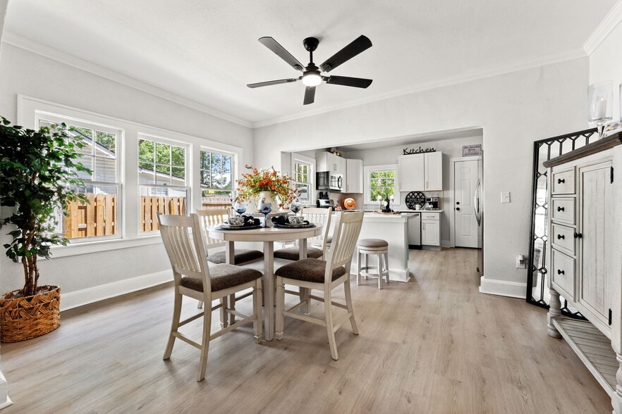 Dining Room - 593 Talbot Ave