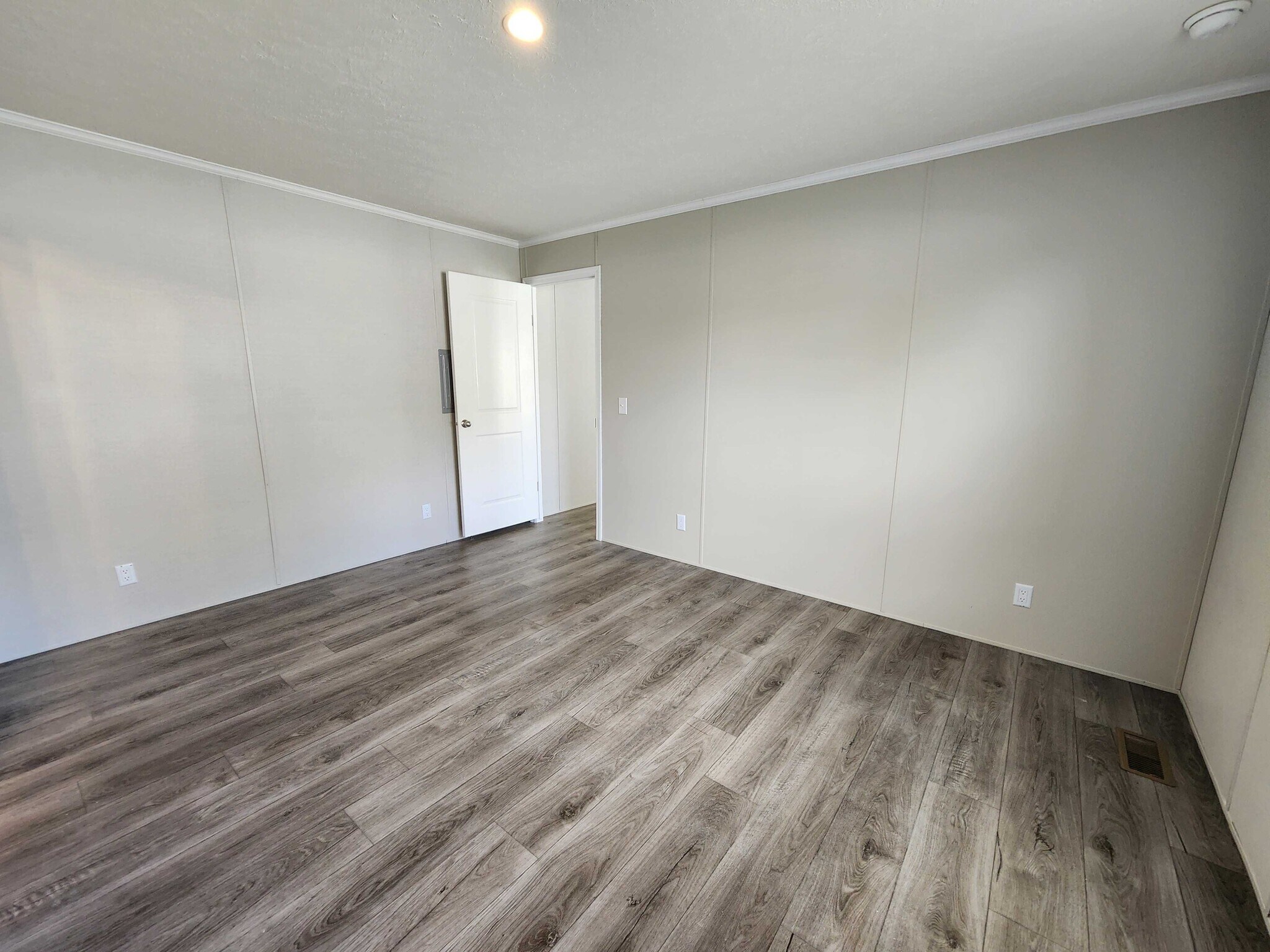 Building Photo - 3629 Cedar Loop