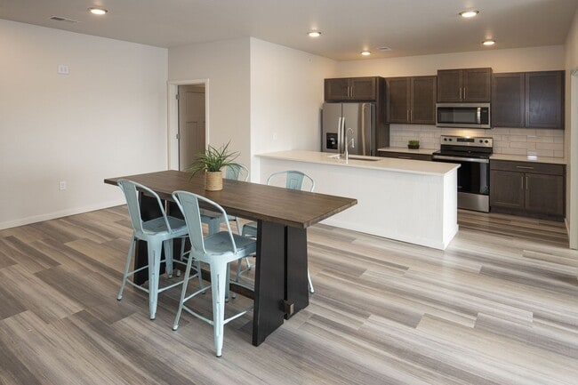 Interior Photo - Howard Lofts