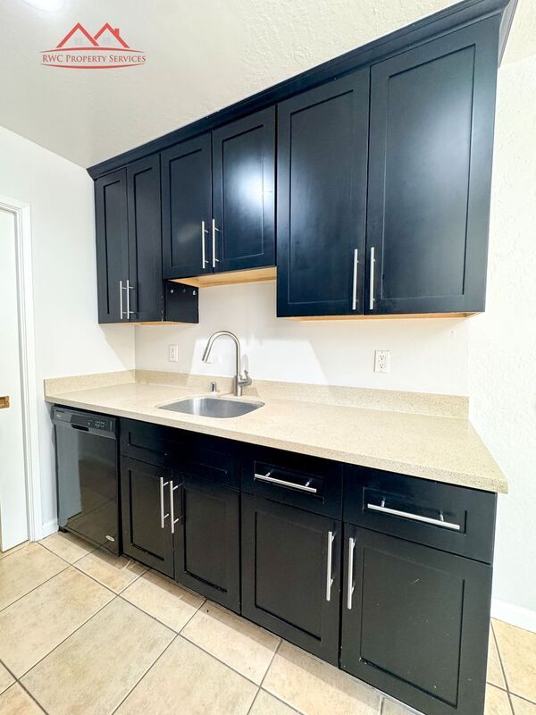 Building Photo - 1578 Albatross Dr