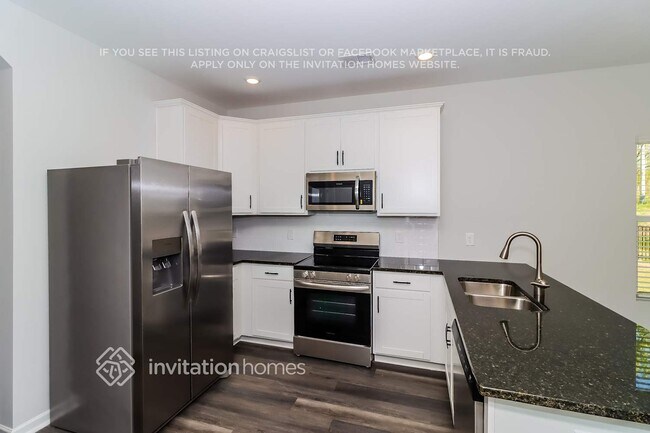 Building Photo - 730 Stewarts Crk Dr