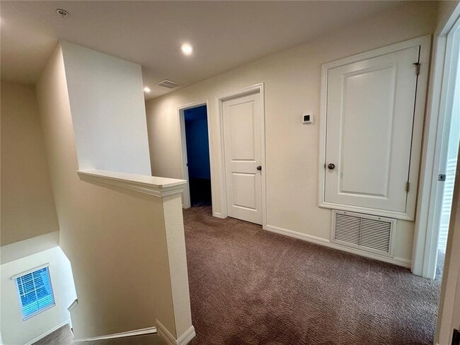 Building Photo - 10718 Silk Tree Ct